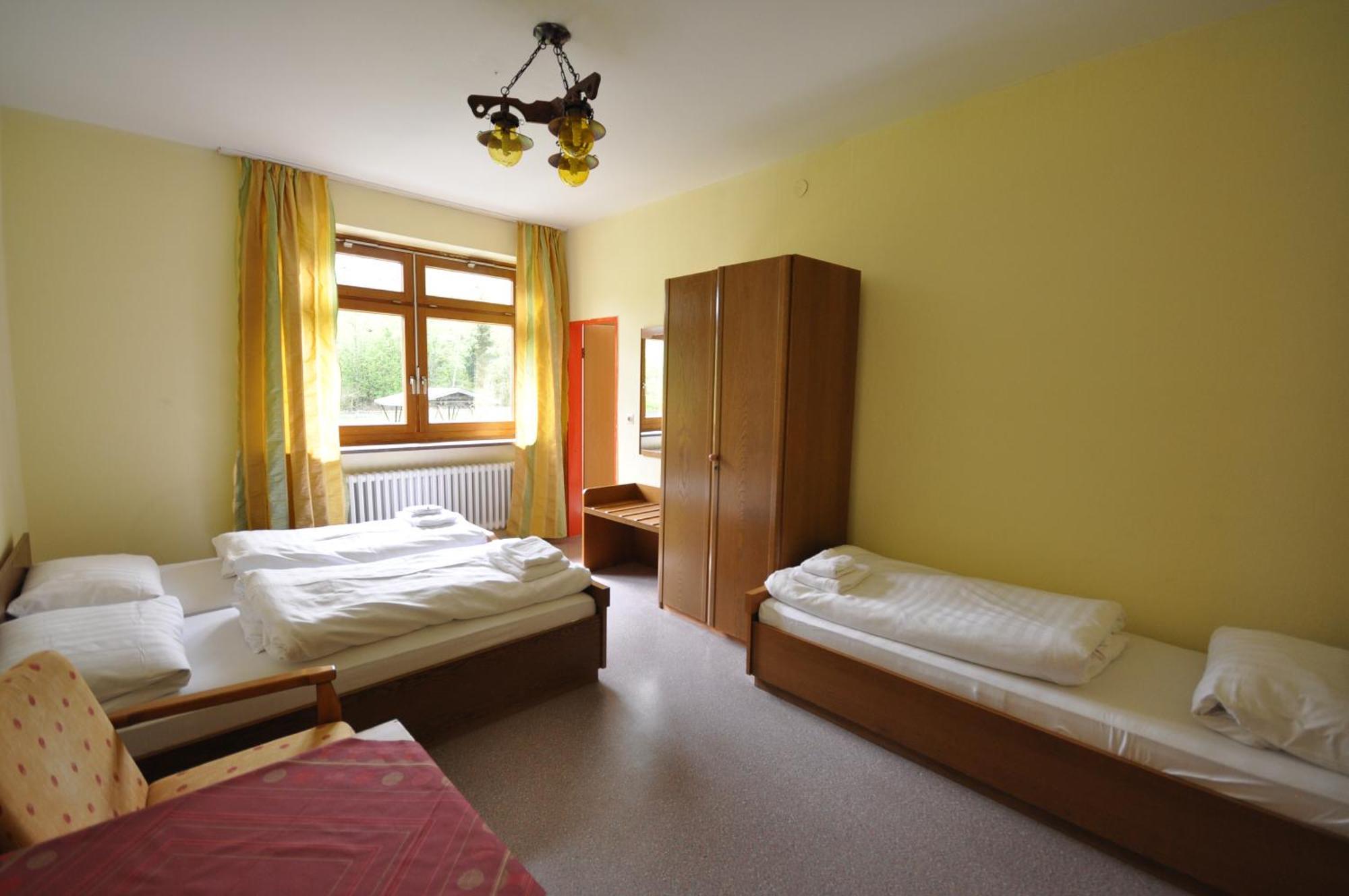 Hotel & Hostel Drei Baeren Altenau  Buitenkant foto