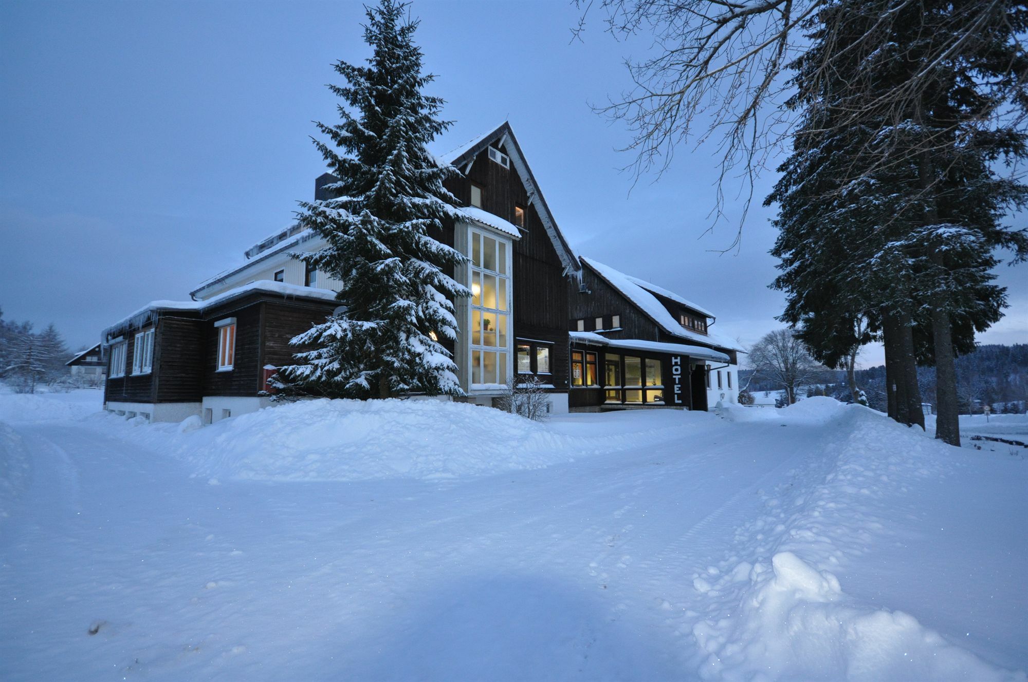Hotel & Hostel Drei Baeren Altenau  Buitenkant foto